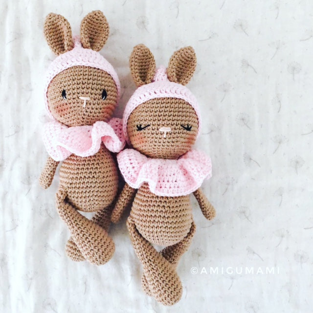 Coniglio Beige con cappello Pink