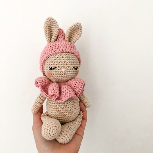 Coniglio Beige con cappello Pink Sleeping