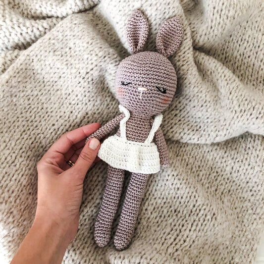 Coniglietta grande con Gonna "white"